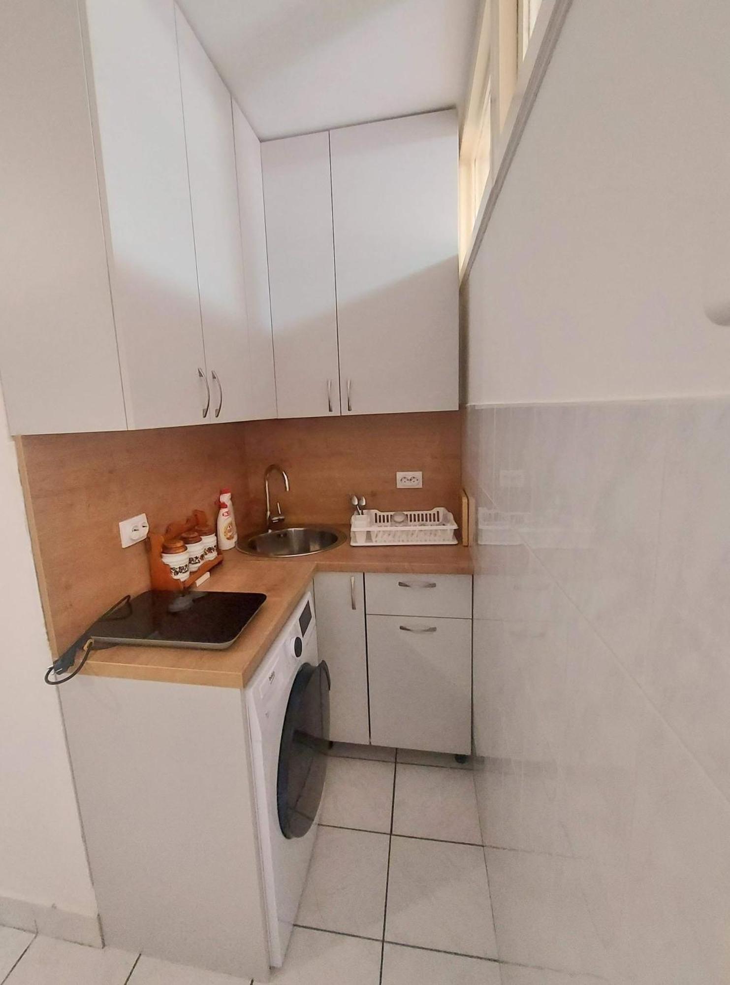 Oleander Apartment