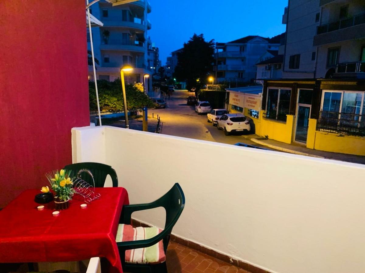 Oleander Apartment *